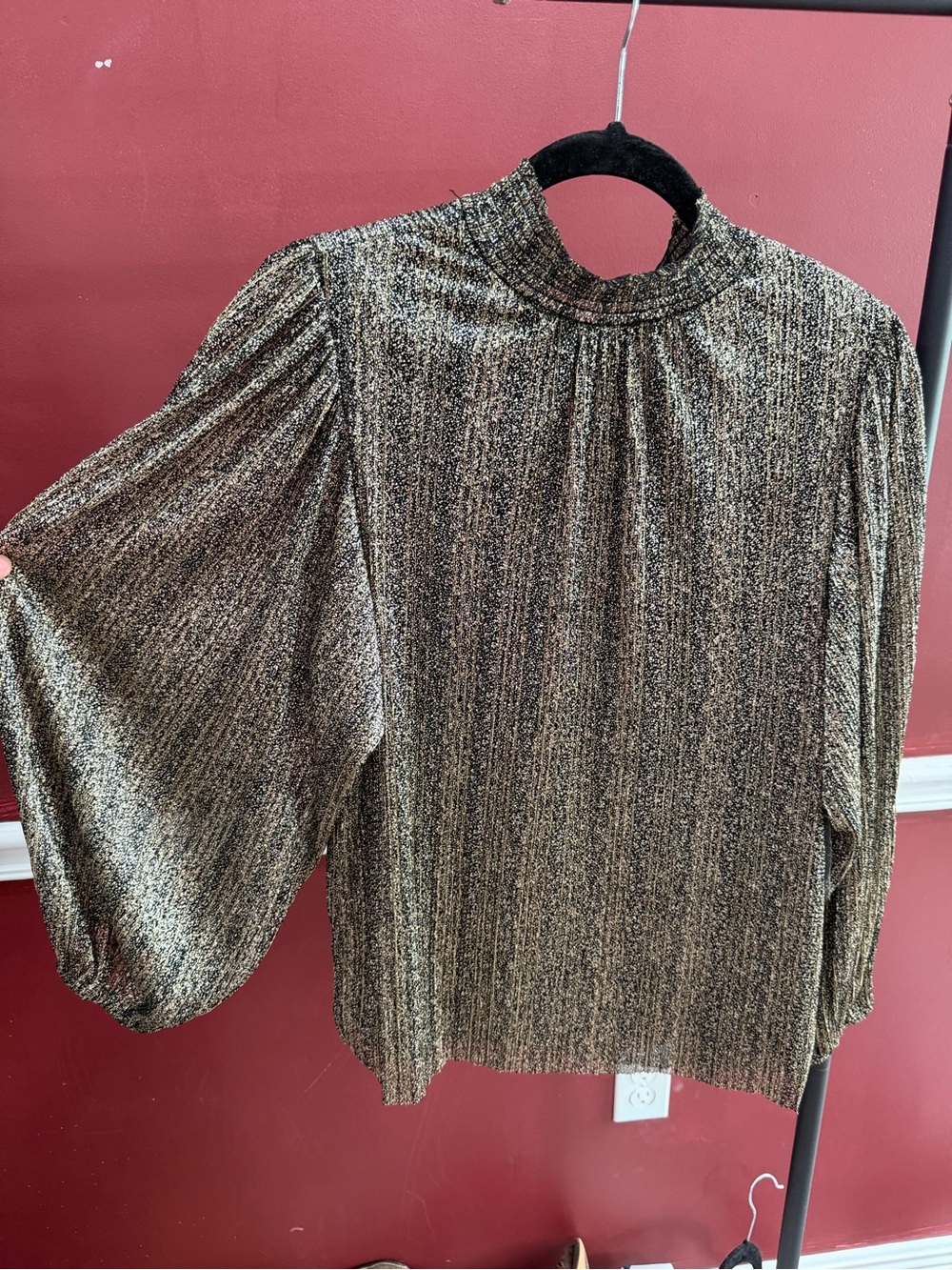 Vince Camuto Metallic Gold Mock-Neck Balloon-Sleeve Blouse